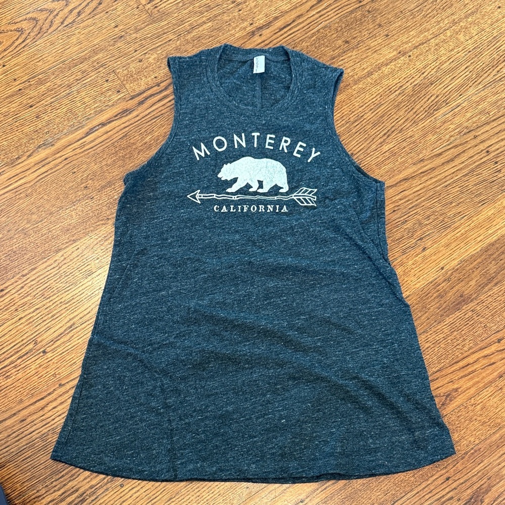 Gray Monterey California Bear Tank Top - Women’s size medium